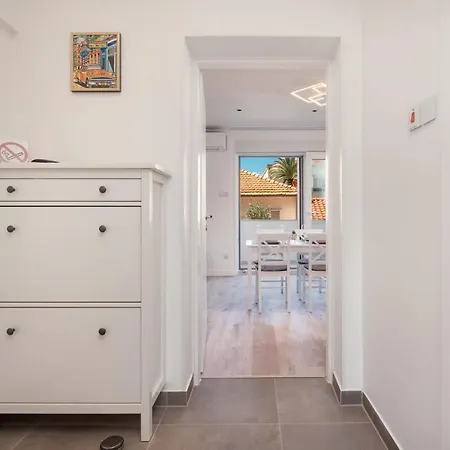 Apartment Ella Trogir Exterior photo